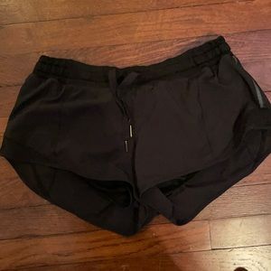 Lulu Lemon Hotty Hot High-Rise Short